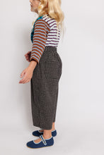 BLACK AND WHITE PLAID PANTS