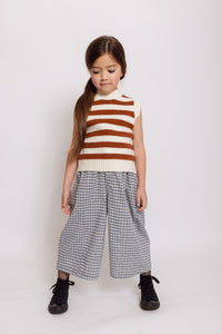 STRIPED SLEEVELESS SWEATER