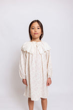 FLORAL PRINT DRESS WITH EYELET SKIRT/COLLAR