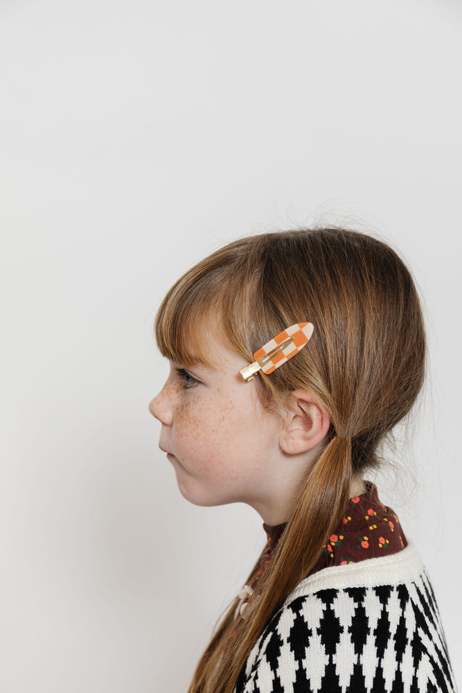 CAMEL AND WHITE CHECKERBOARD BRASS HAIR CLIP