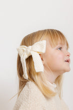 CREAM KNIT BOW CLIP